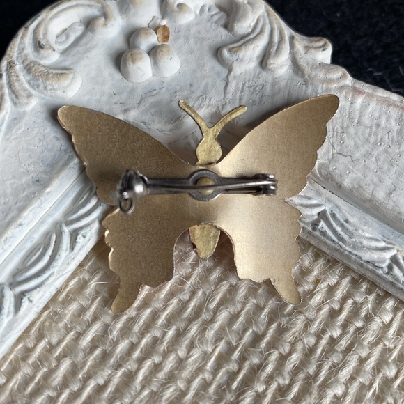 Vintage Korean Enameled Metal Brooch Pin Butterfly - Picture 3 of 5